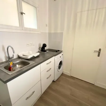 Le Clain- Cathedrale -la Conciergerie Poitiers